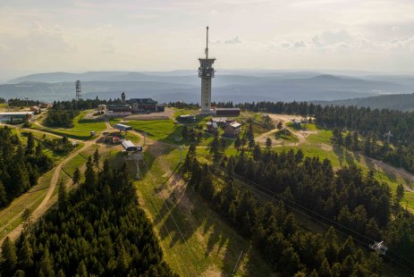 Doprava na Klínovec: Jak se tam nejlépe dostat a kde zaparkovat? 